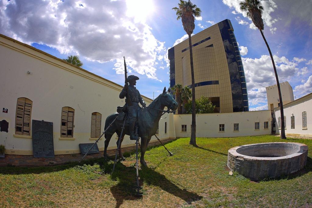 Reiterdenkmal im Hof der Alten Feste in Windhoek